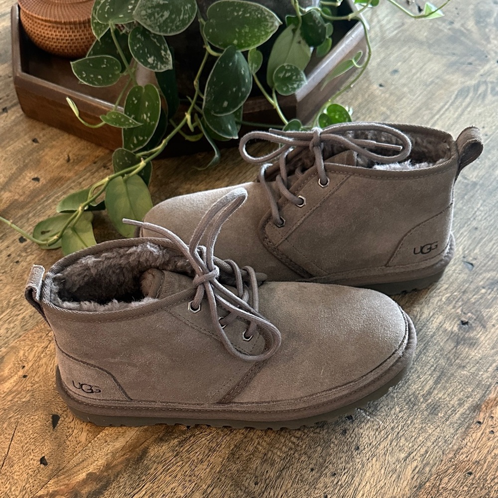UGG Men's Chukka Boots in Gray Suede